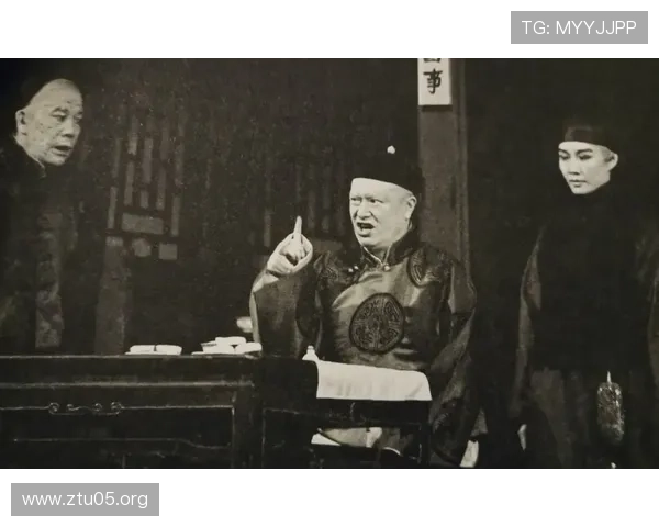 探索《凤成皇娱乐》的精彩世界与最新动态